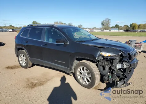 2014 Jeep Cherokee Latitude z USA, uszkodzony, nr VIN 1C4PJMCS4EW181608